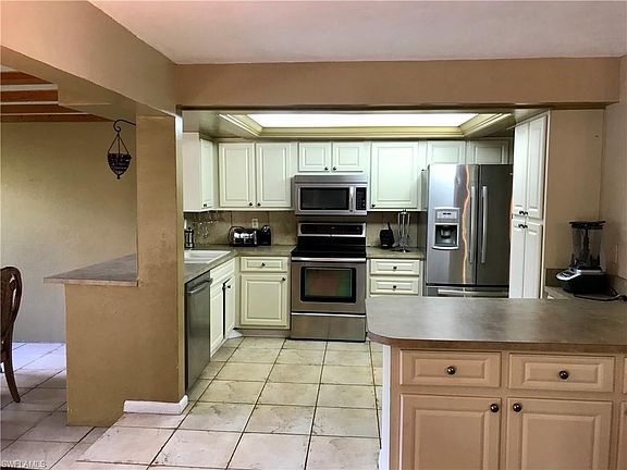3rd image of 1456 Tanglewood Pkwy