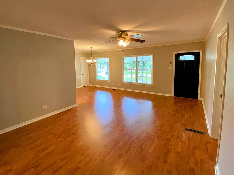 3825 Hubby Ave — Photo 7