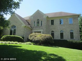 2 Winterset Ct, Potomac, MD 20854