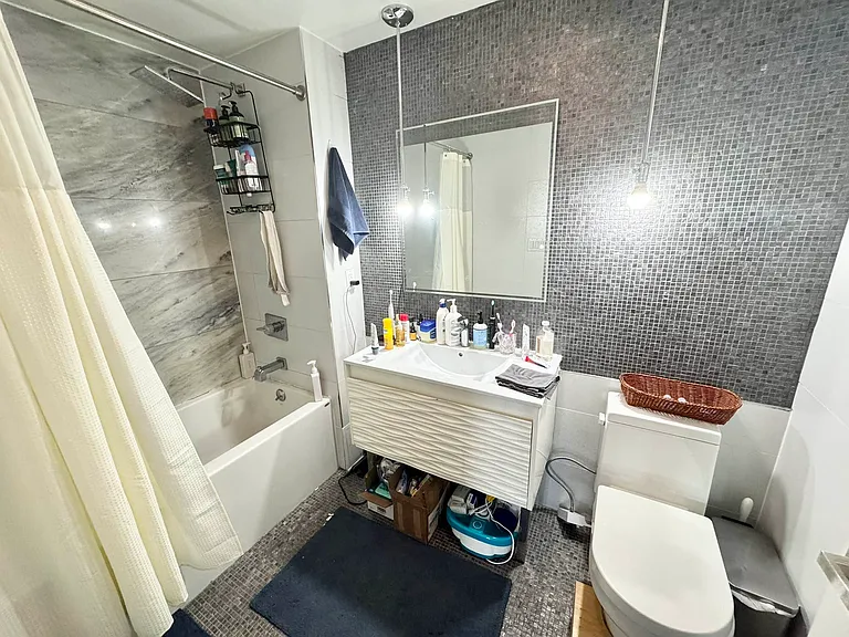 977 Manhattan Ave #6A — Photo 5
