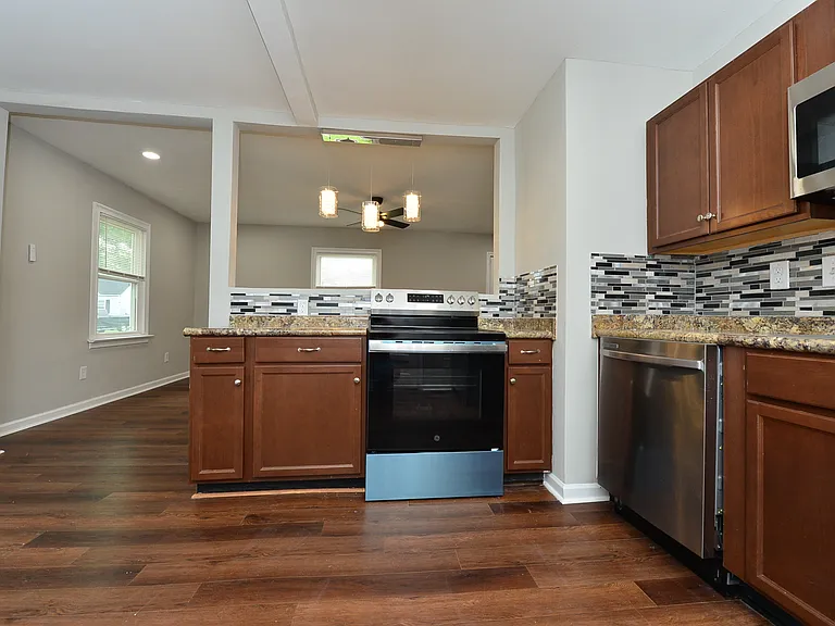 119 Jacquelyn Dr — Photo 8
