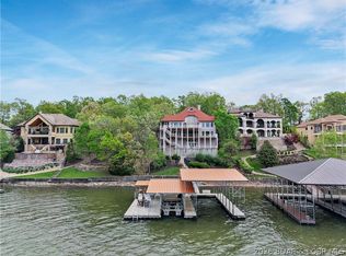 489 Forestridge Ln, Sunrise Beach, MO 65079