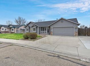 1701 E Kamay Ct, Meridian, ID 83646