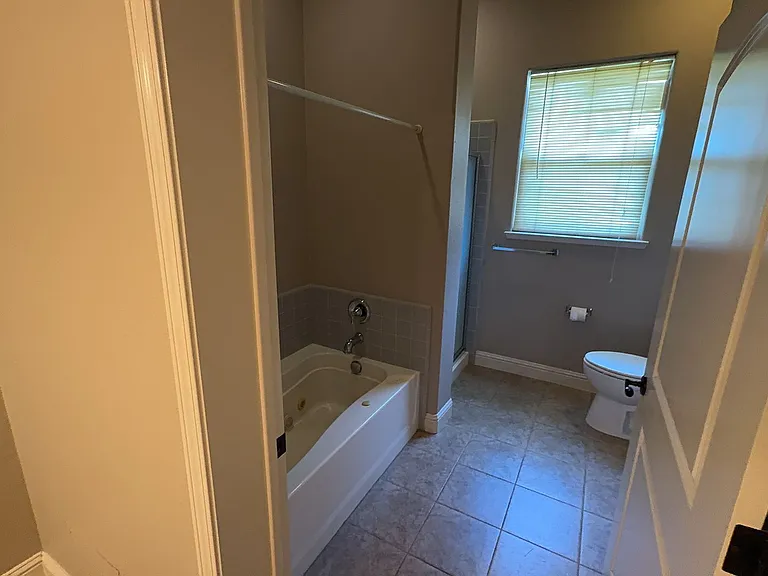 2143 S Church Ave — Photo 8
