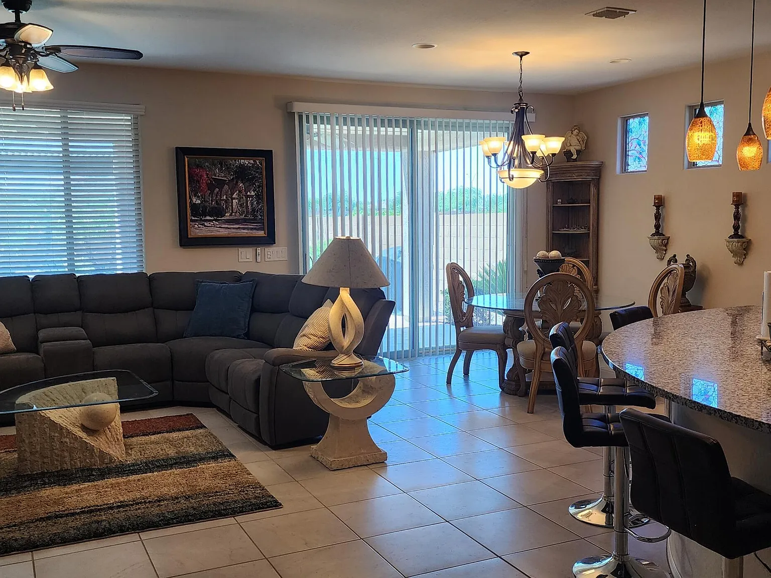 2 bed, 2.0 bath, 1646 sqft, $2,000 — Photo 4