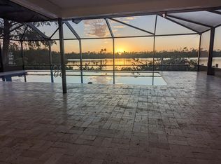 18 Sunset Dr, Sebastian, FL 32958