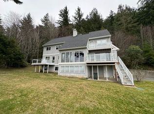 1248 Chuckanut Crest Ln, Bellingham, WA 98229