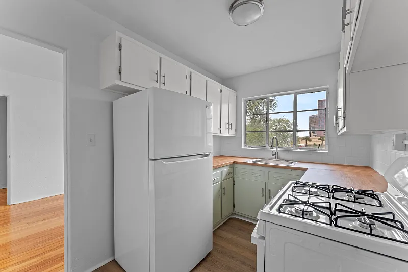 Concord Lake Apartments — Photo 2