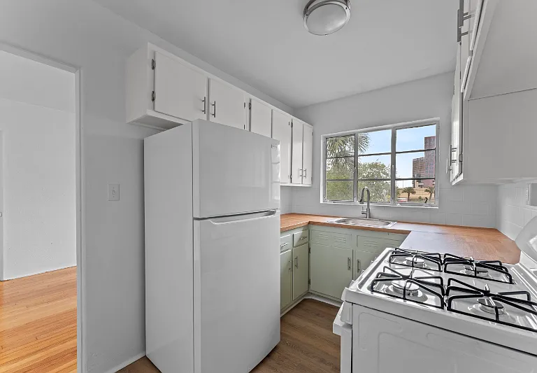 Concord Lake Apartments — Photo 3