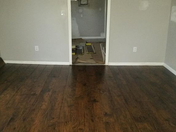 3rd image of 2206 Parkview Ave