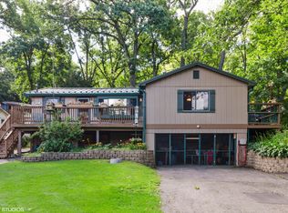 5712 E Lake Shore Dr, Wonder lake, IL 60097