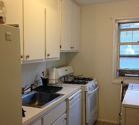 2nd image of 249-08 63 Avenue #Lower