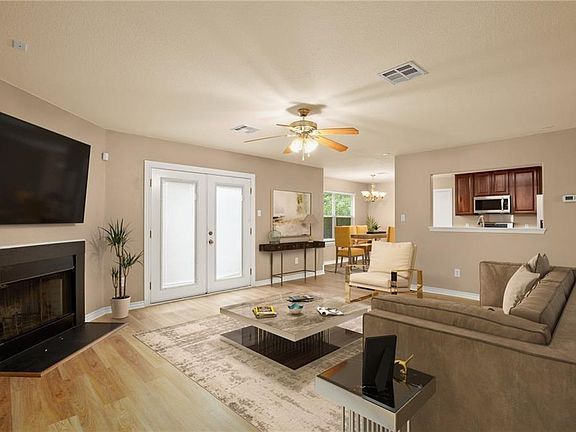 4th image of 2204 Cottontail Dr