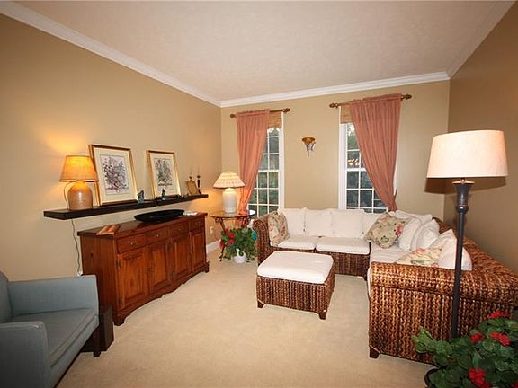 4th image of 471 Settlers Village Cir