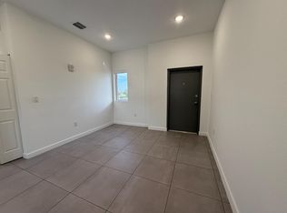 1295 W 69th St #208, Hialeah, FL 33014