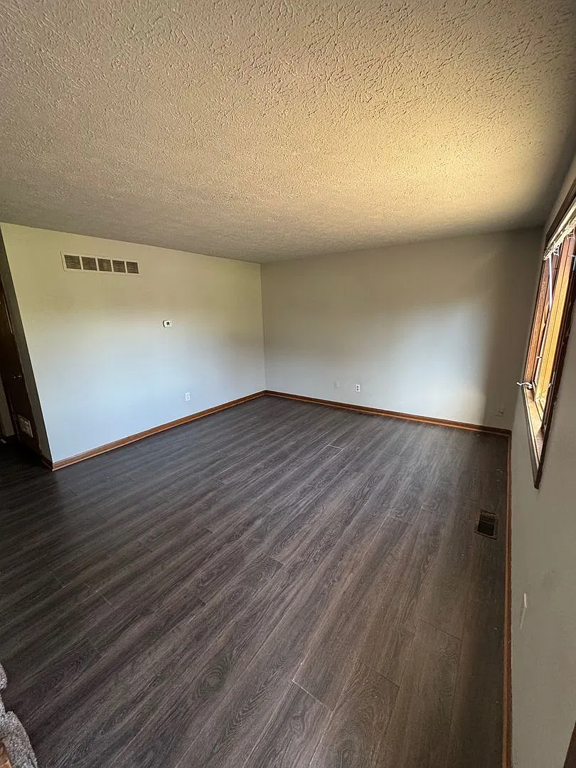 6916 Decatur Rd. — Photo 2