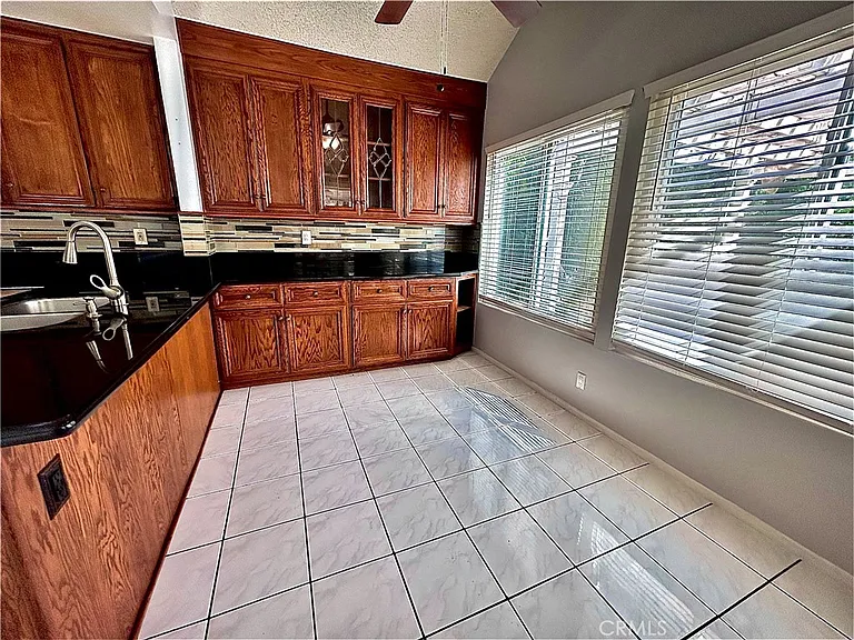10 Bluff Point Cir — Photo 21