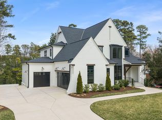 812 Manchester Dr, Raleigh, NC 27609