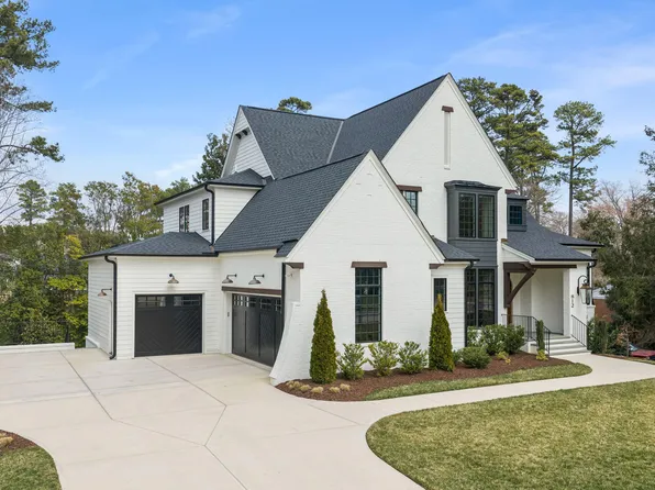812 Manchester Dr, Raleigh, NC 27609