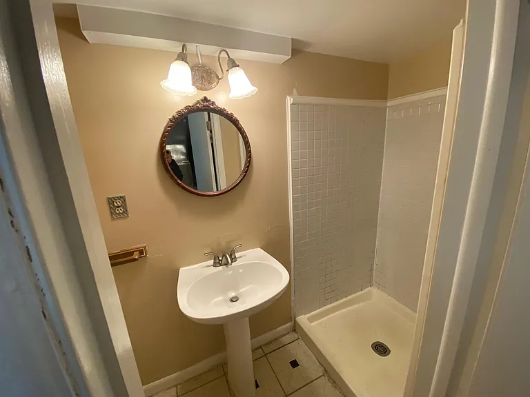 5506 Southampton Dr — Photo 15