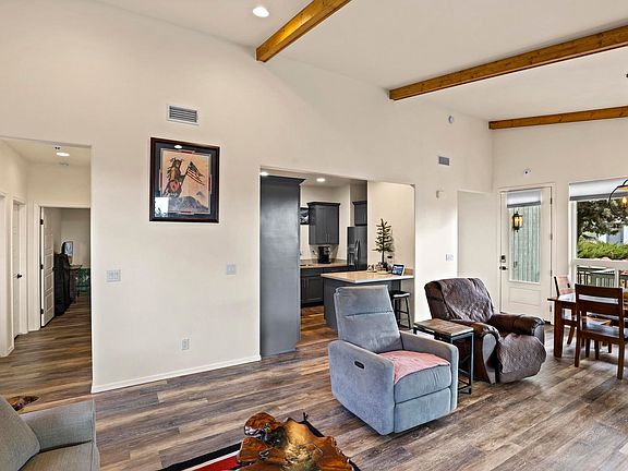 3rd image of 1141 E Elk Rim Ct