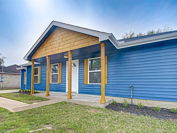 3rd image of 19038 Stoneagle Court Cres #669D