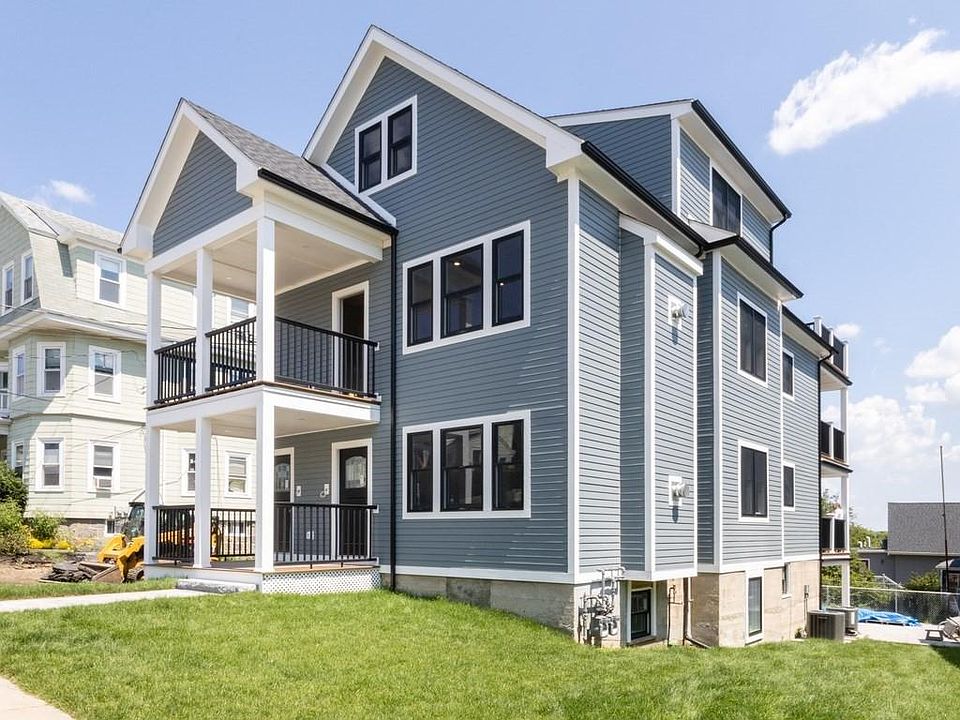 1st image of 214 Metropolitan Ave Floor 2