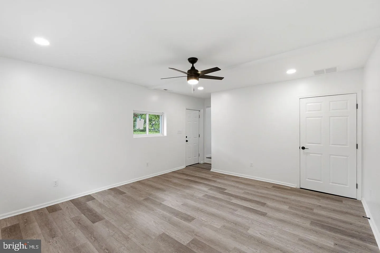 4 bed, 2.0 bath, 1546 sqft, $2,800 — Photo 2