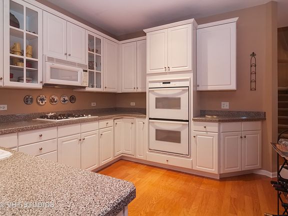 5th image of 2366 Woodglen Dr