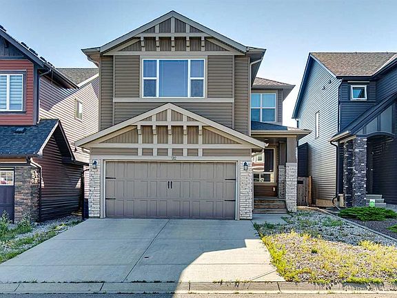 3rd image of 92 W Cougar Ridge Close SW