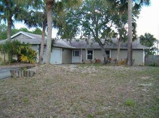 375 11th Pl SW, Vero Beach, FL 32962