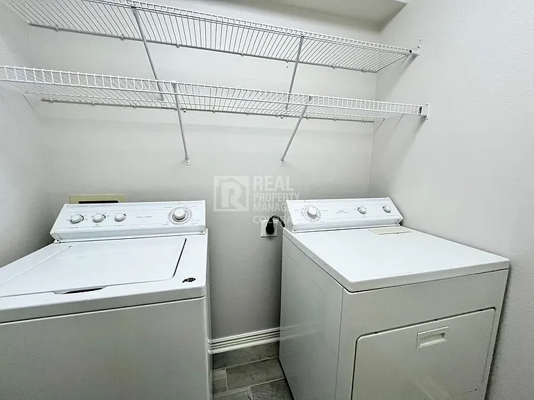 45 Jackson St #C — Photo 16
