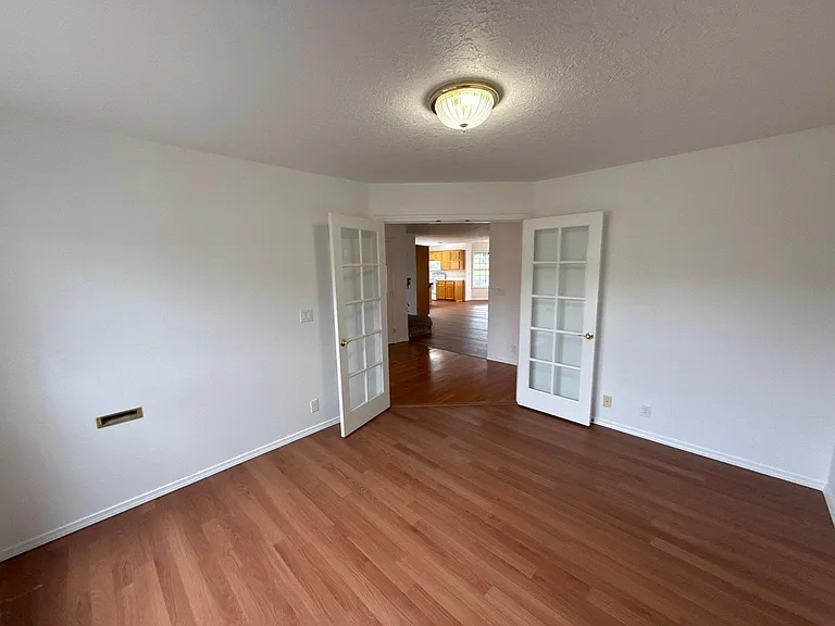 191 McLaughlin Dr — Photo 20