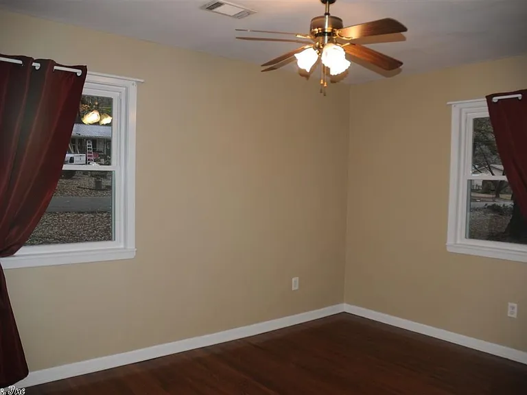 1412 Forrest Dr — Photo 6