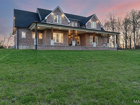 3rd image of 1000 Carolina Pl