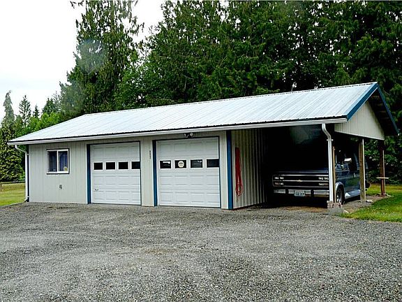 Shop with Carport & Finished Room