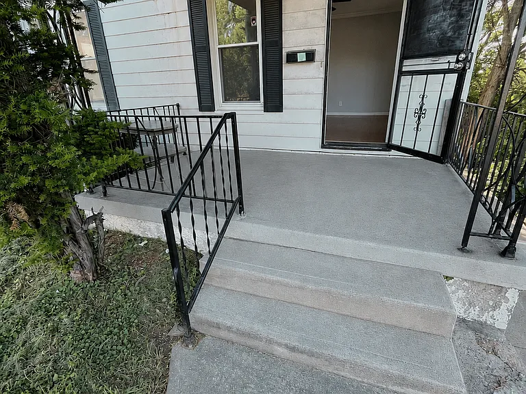 3324 McHenry Ave — Photo 2