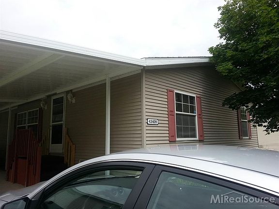 2nd image of 43405 Eureka Dr