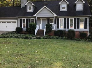 16 Cannon Cir, Greenville, SC 29607