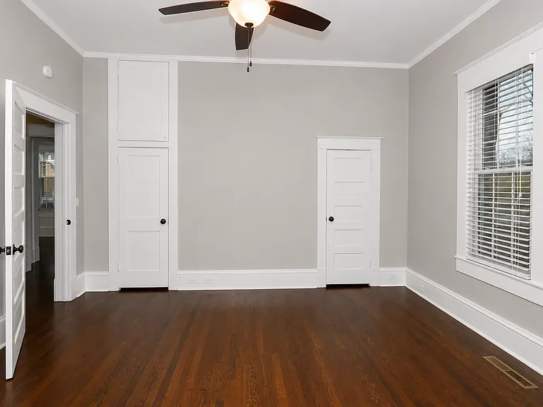 506 S Main St — Photo 12