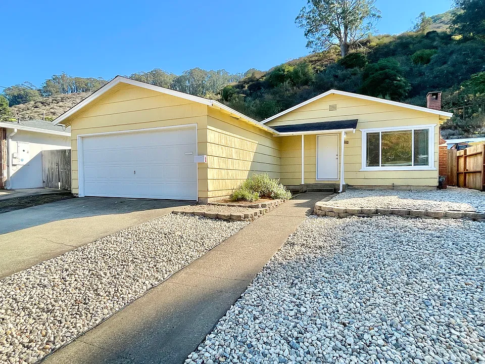 1444 Rosita Rd