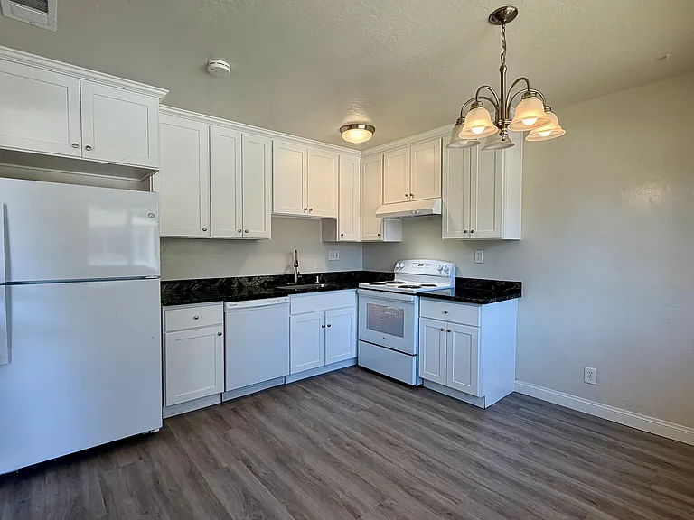 1259 W McKinley Ave #D — Photo 2