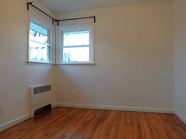 60 Waterbury Ln — Photo 10