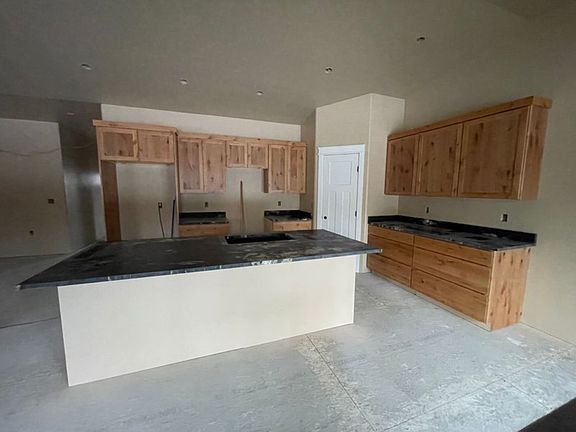 5th image of 7493 N Paw St