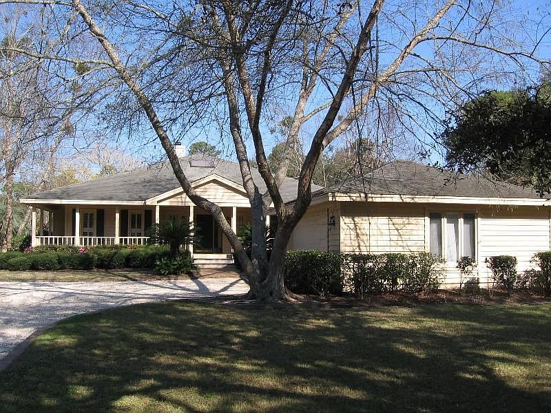 1st image of 251 Moss Creek Dr