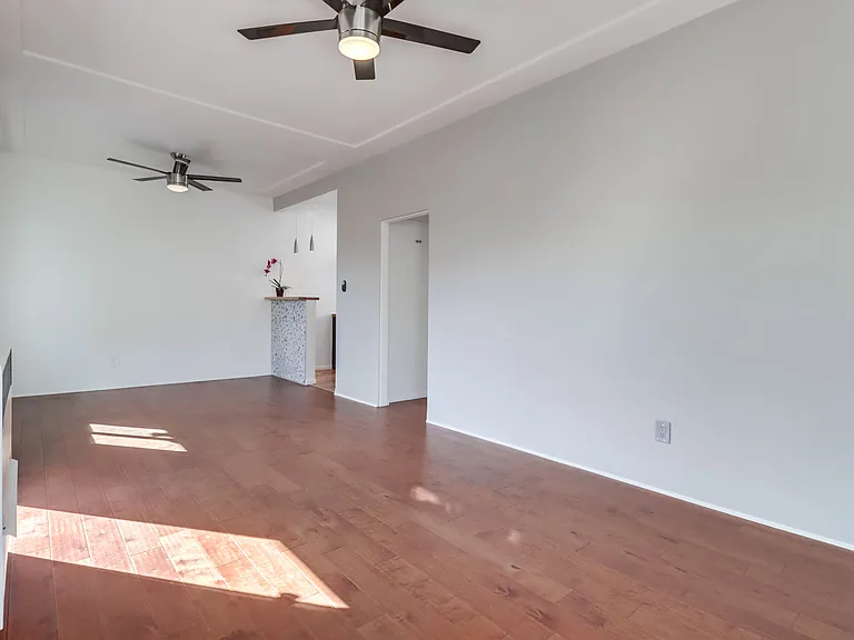 2455 Union St — Photo 8
