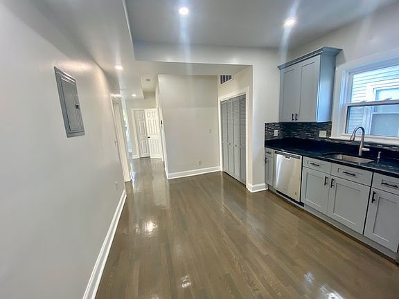 2nd image of 46 Norton St Floor 2