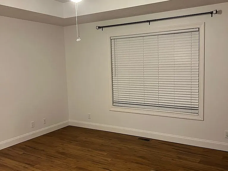 4213 S Mentor Ave — Photo 25