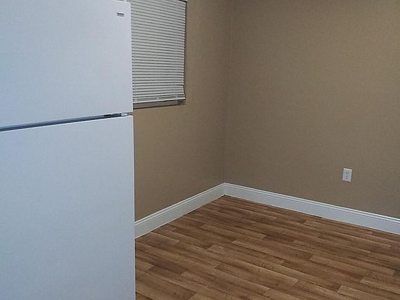 3rd image of 4310 W North B St APT 5