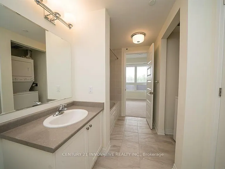 58 Adam Sellers St #212 — Photo 18